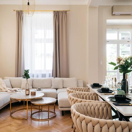 Old Town Oasis - Loftaffair Apartment Krakow Bagian luar foto